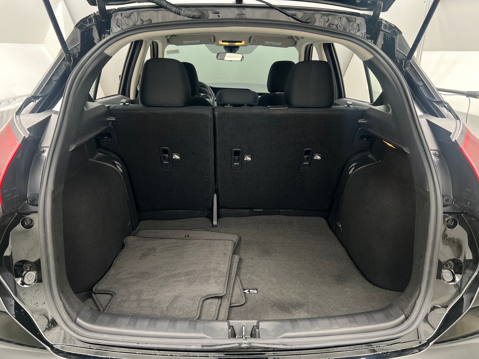 Thumbnail: 2023 Nissan Kicks - 7