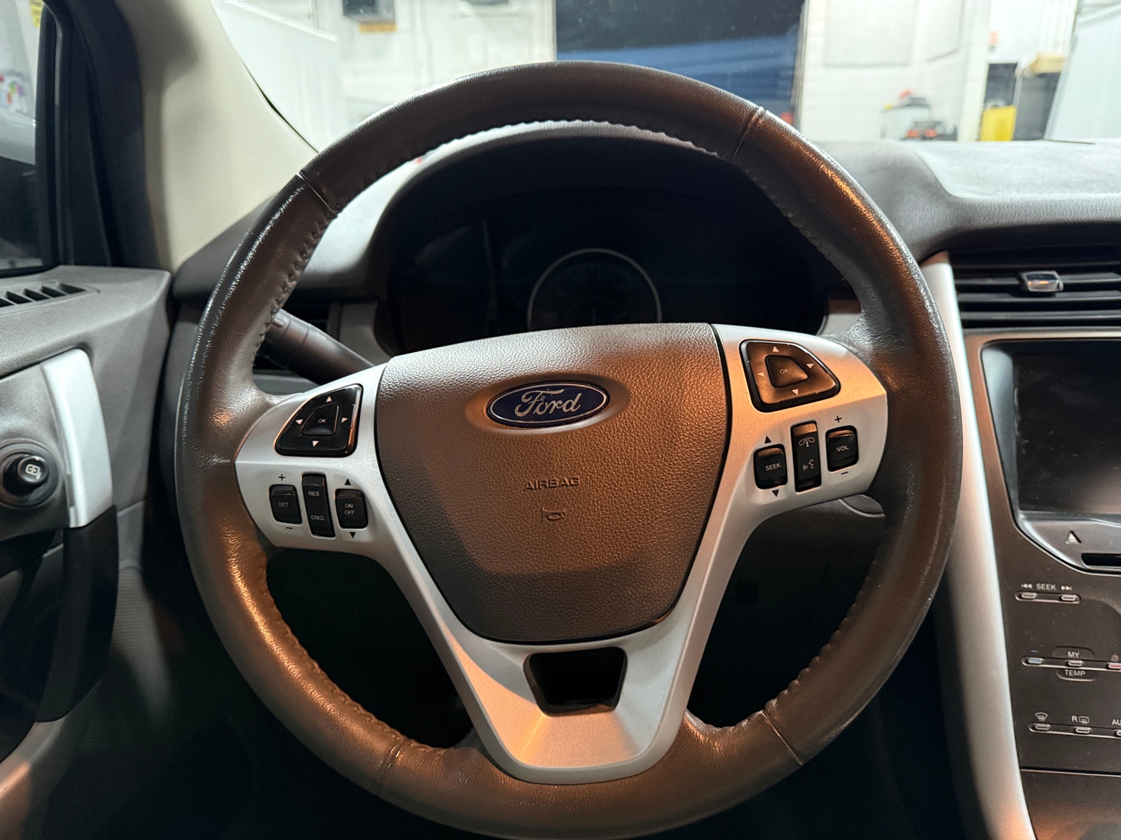 Thumbnail: 2013 Ford Edge - 4