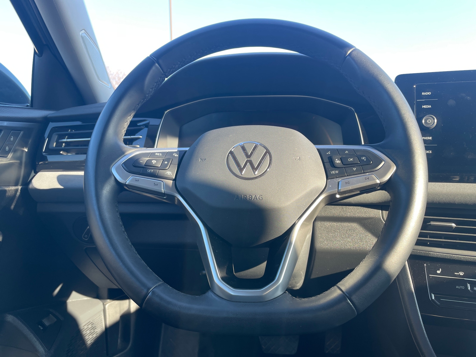 Thumbnail: 2025 Volkswagen Jetta - 4