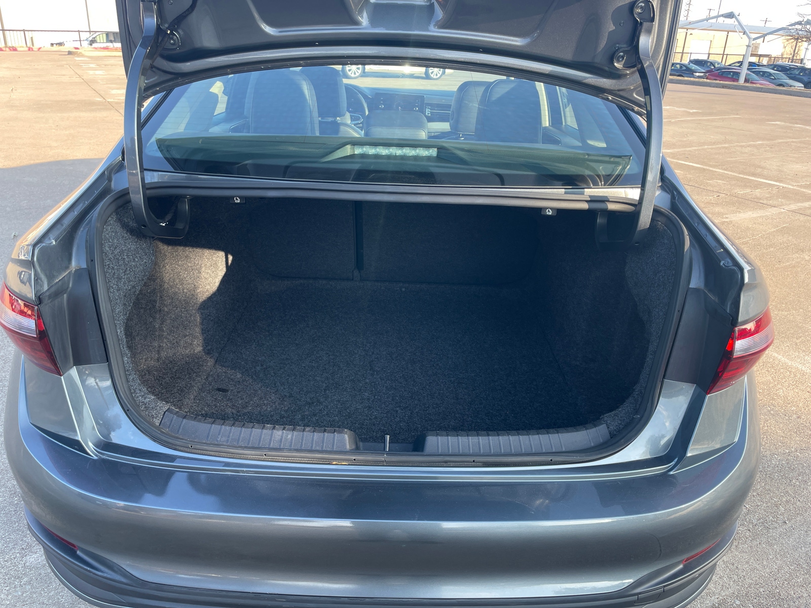 Thumbnail: 2025 Volkswagen Jetta - 5