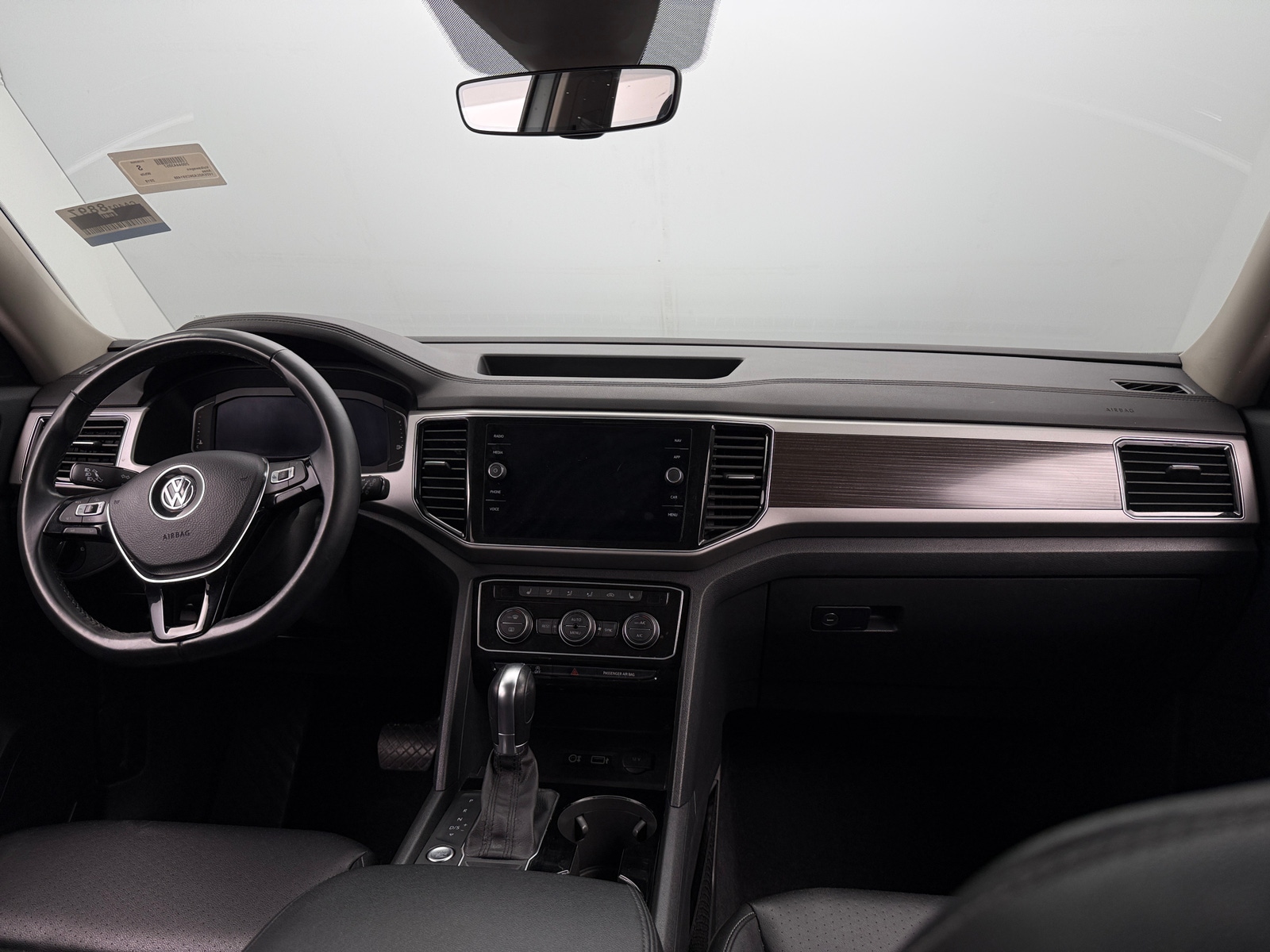 Thumbnail: 2019 Volkswagen Atlas - 2