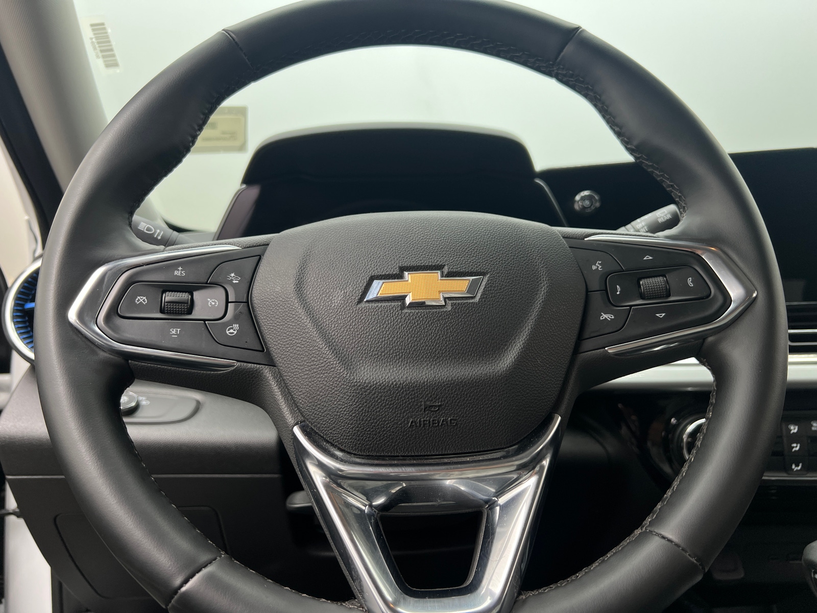 Thumbnail: 2025 Chevrolet Trax - 5