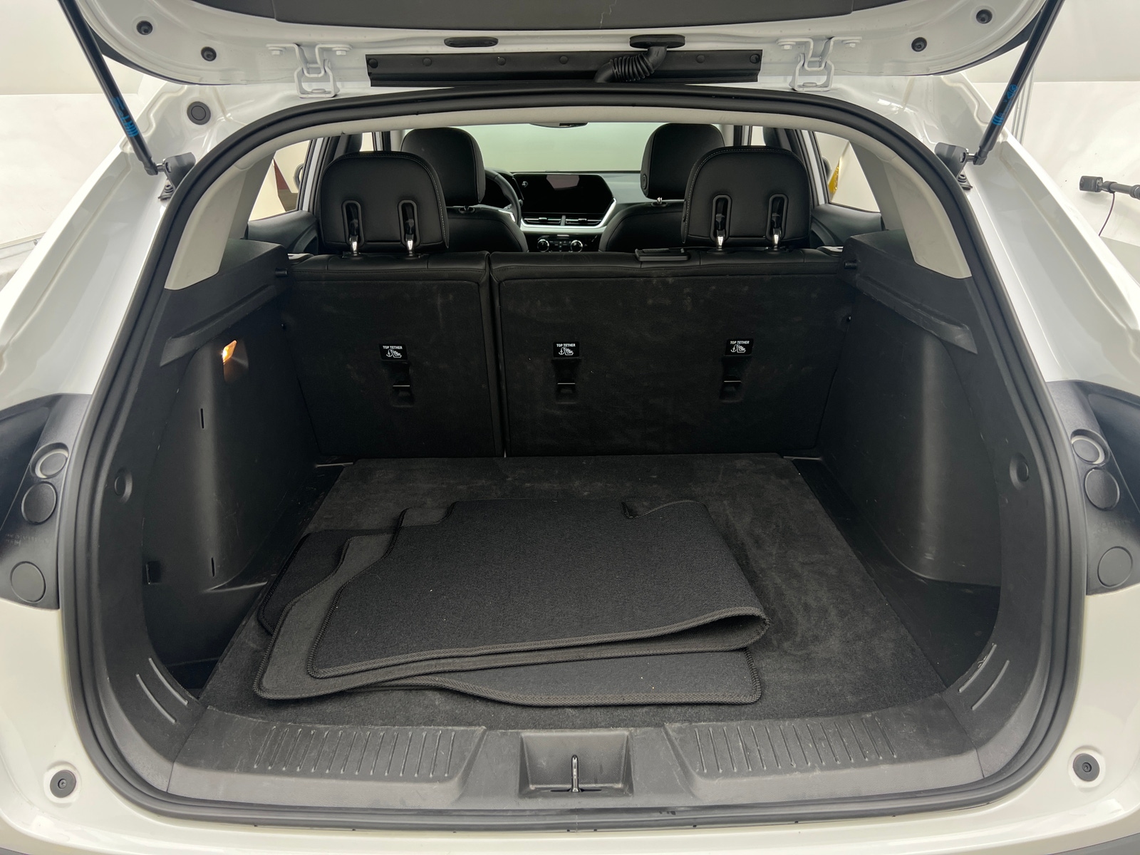 Thumbnail: 2025 Chevrolet Trax - 7