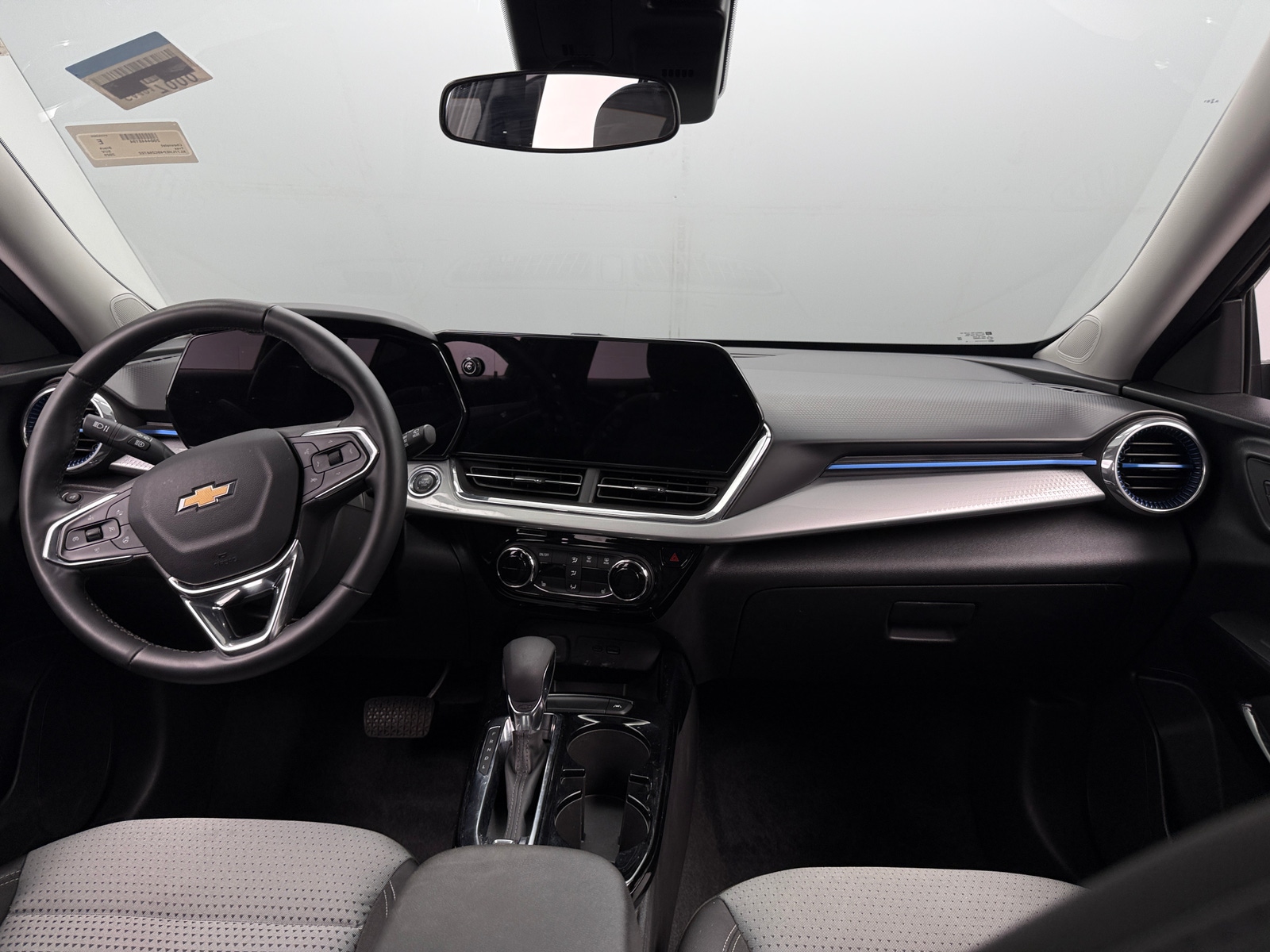 Thumbnail: 2025 Chevrolet Trax - 3