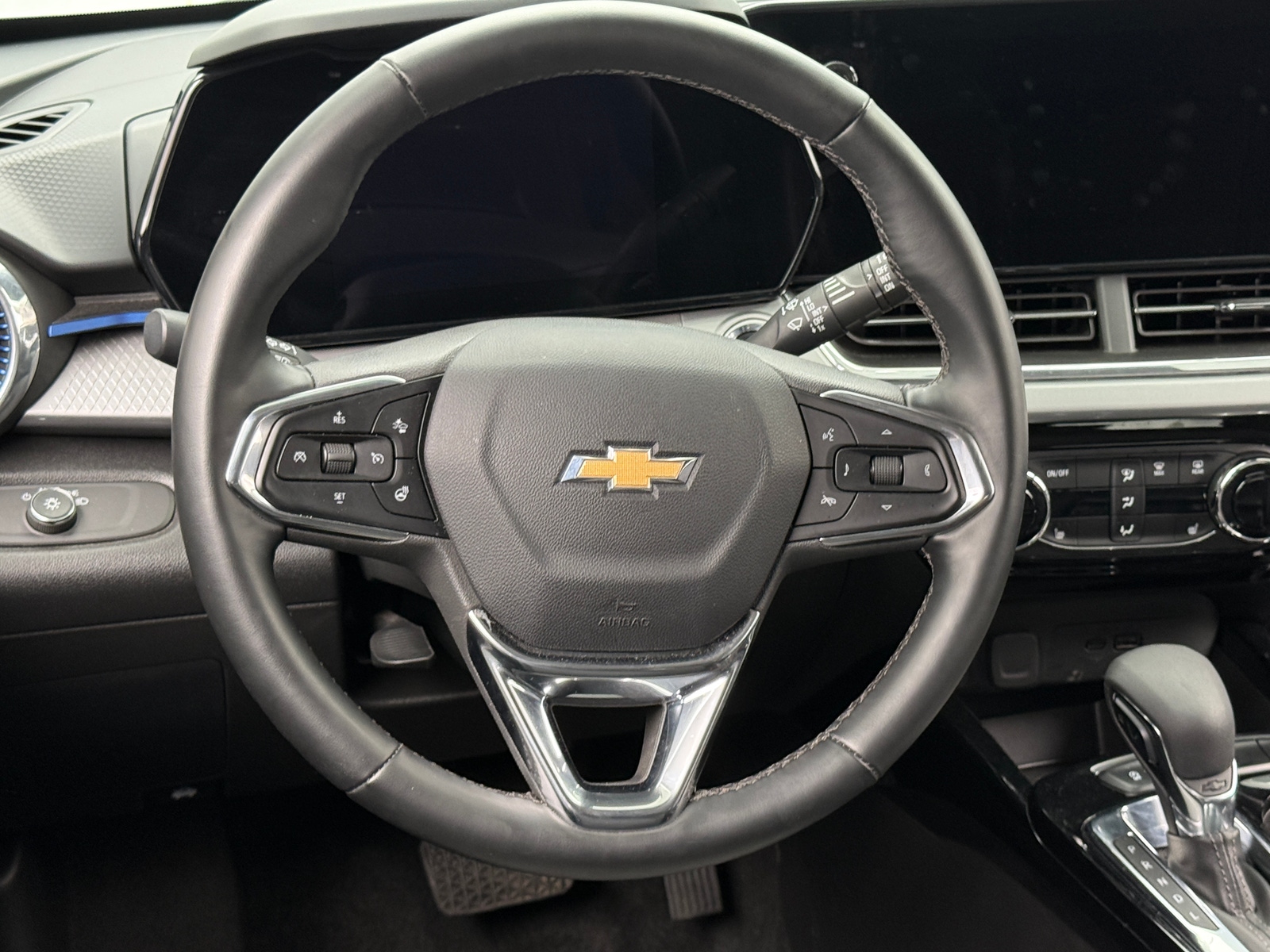 Thumbnail: 2025 Chevrolet Trax - 5