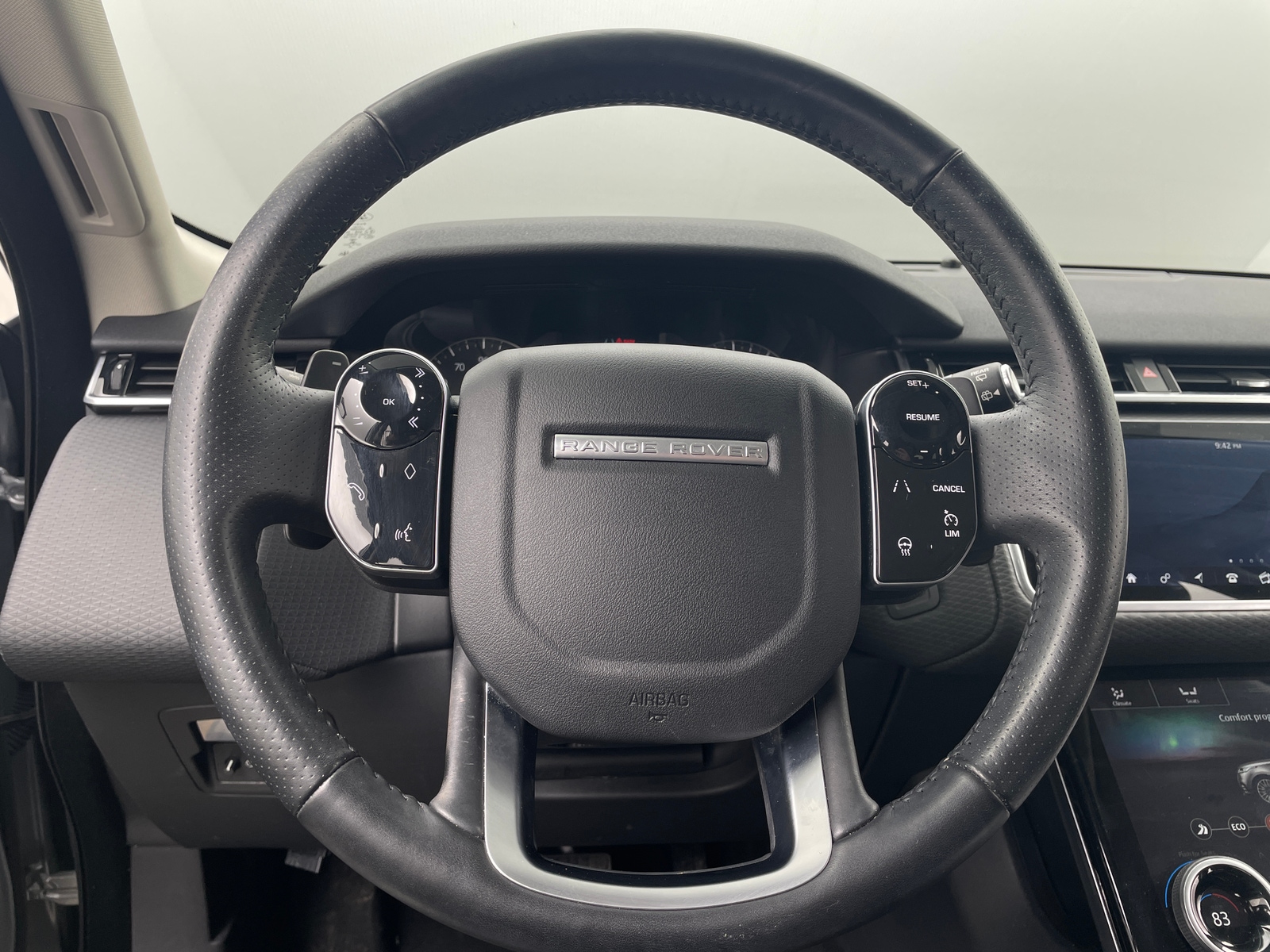 Thumbnail: 2020 Land Rover Range Rover Velar - 4