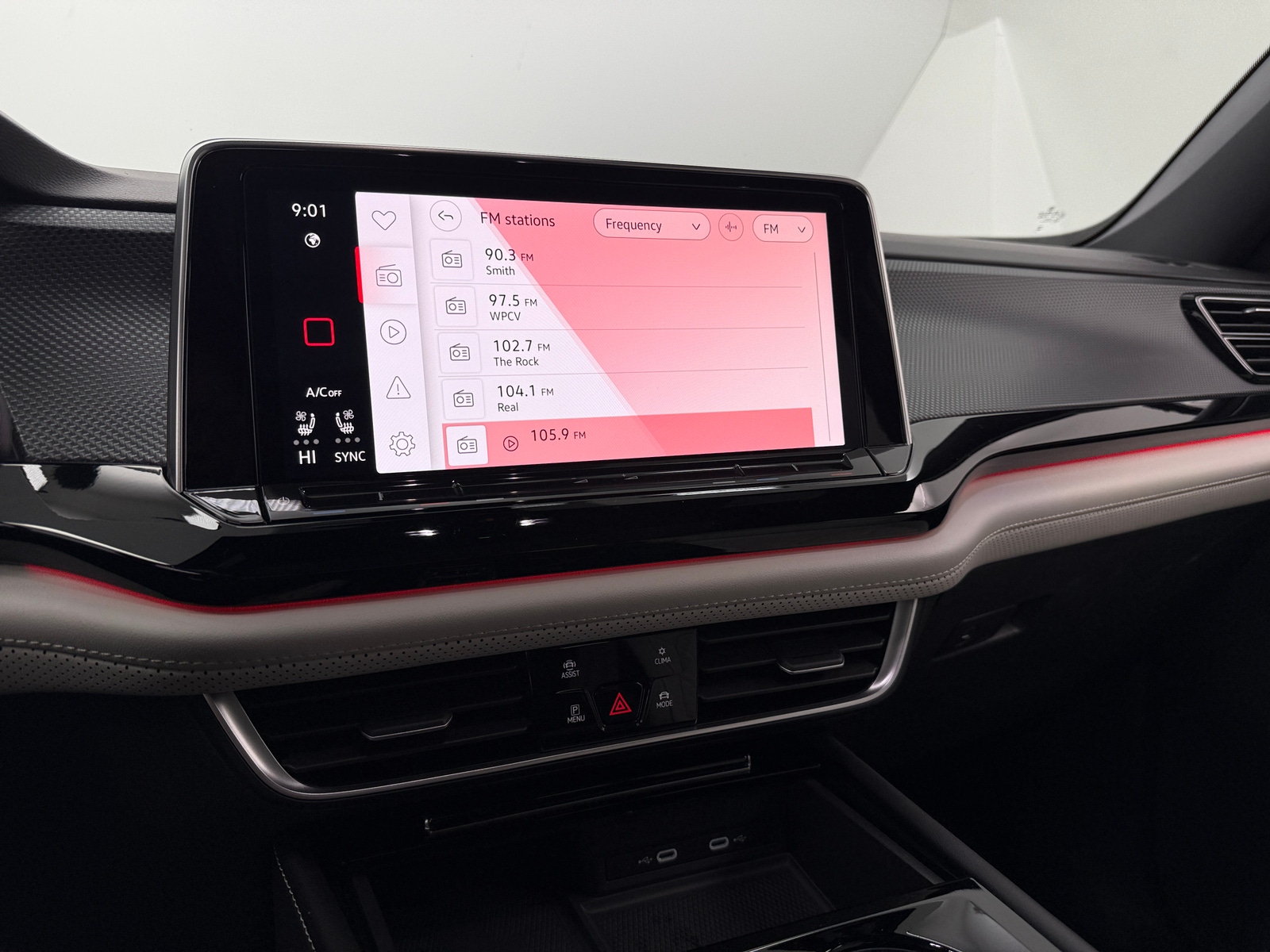 Thumbnail: 2024 Volkswagen Atlas - 3