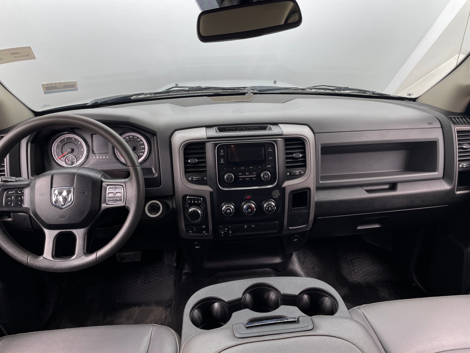 Thumbnail: 2020 RAM 1500 Classic - 2