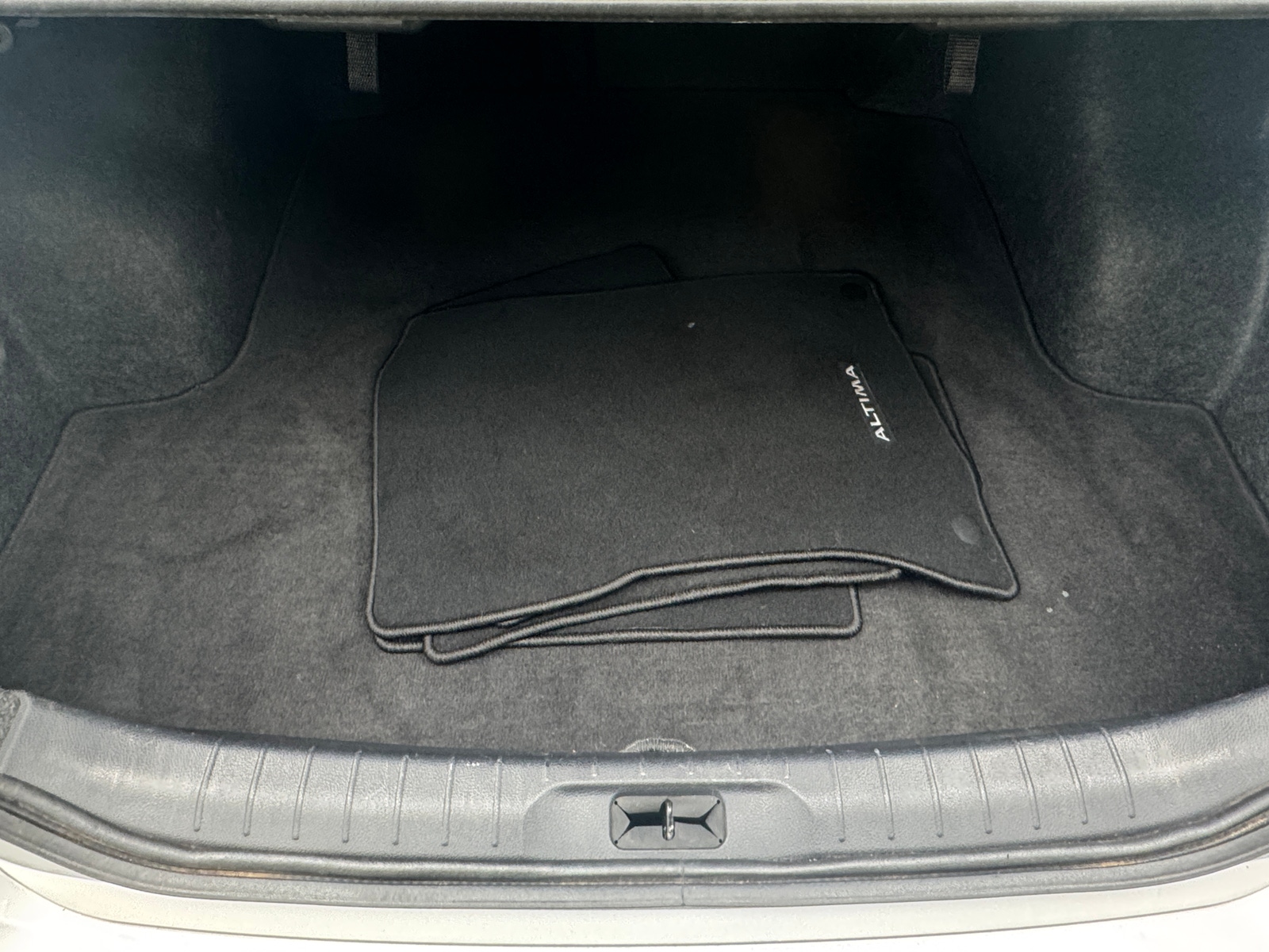 Thumbnail: 2022 Nissan Altima - 7