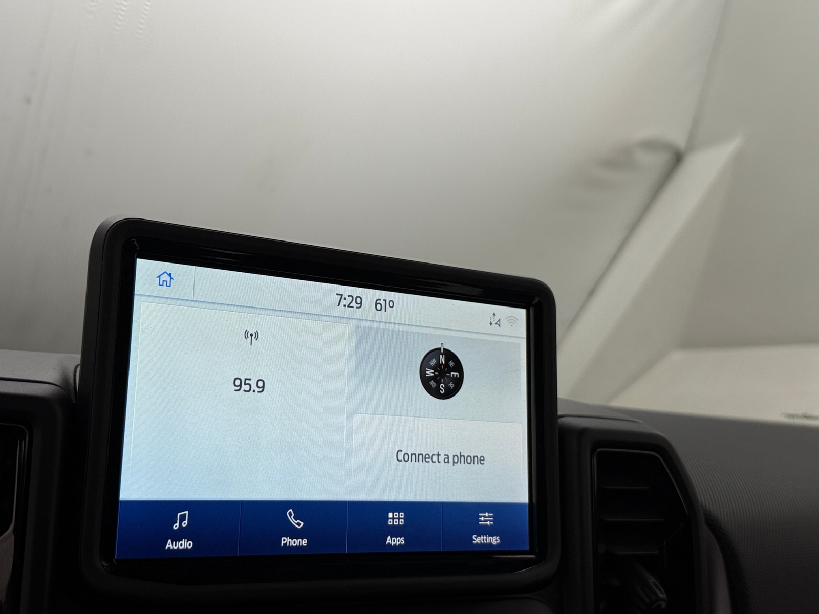 Thumbnail: 2022 Ford Bronco Sport - 4