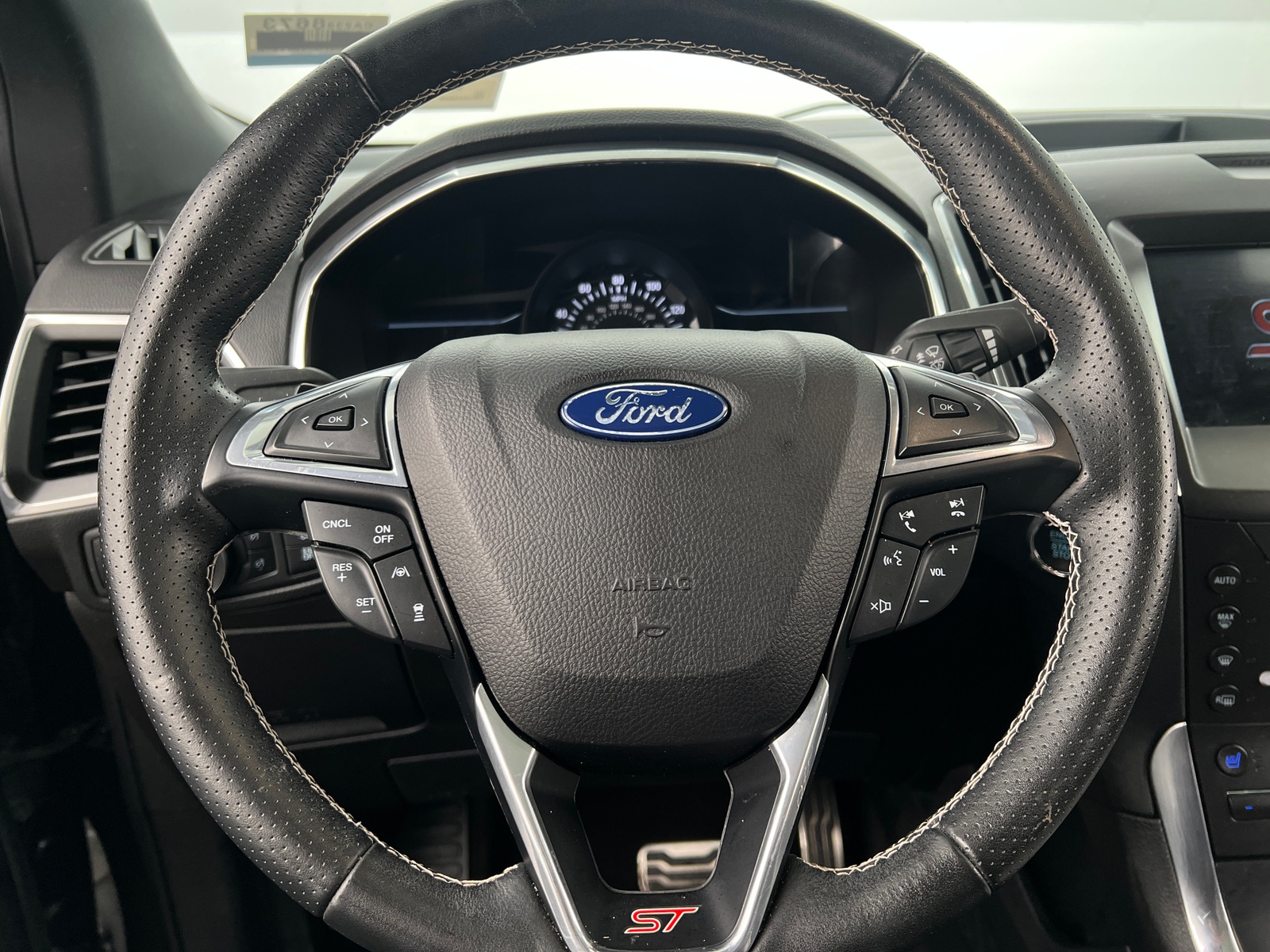 Thumbnail: 2020 Ford Edge - 4