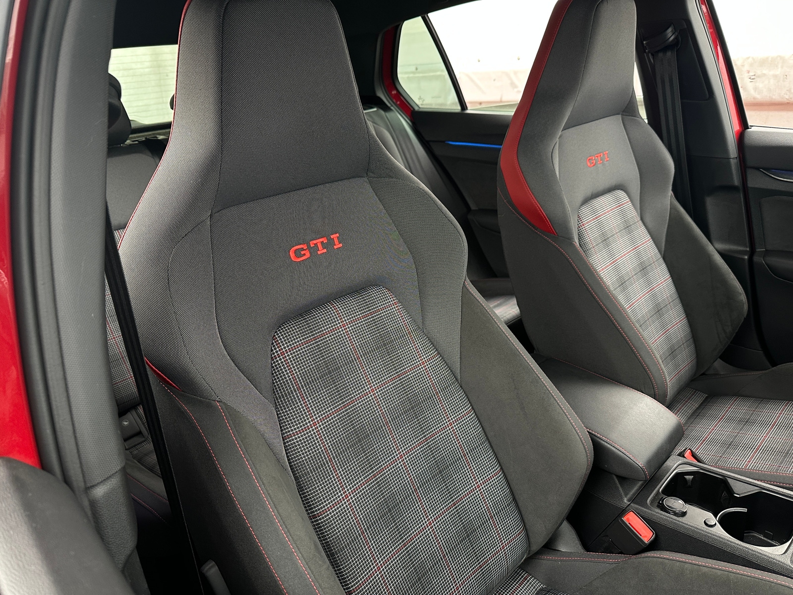 Thumbnail: 2023 Volkswagen Golf - 2