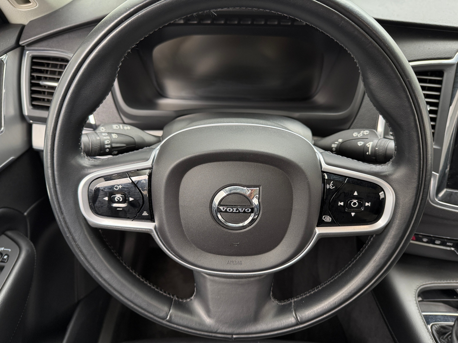 Thumbnail: 2021 Volvo XC90 - 4