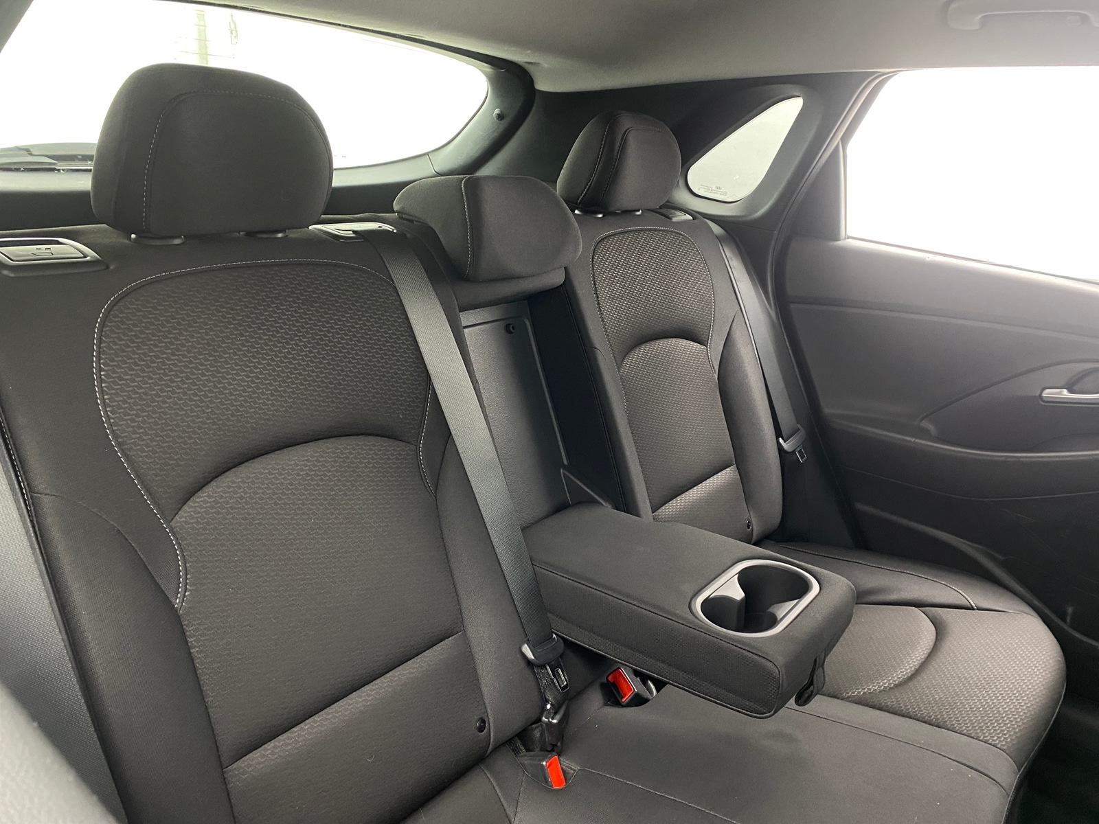 Thumbnail: 2018 Hyundai Elantra - 6