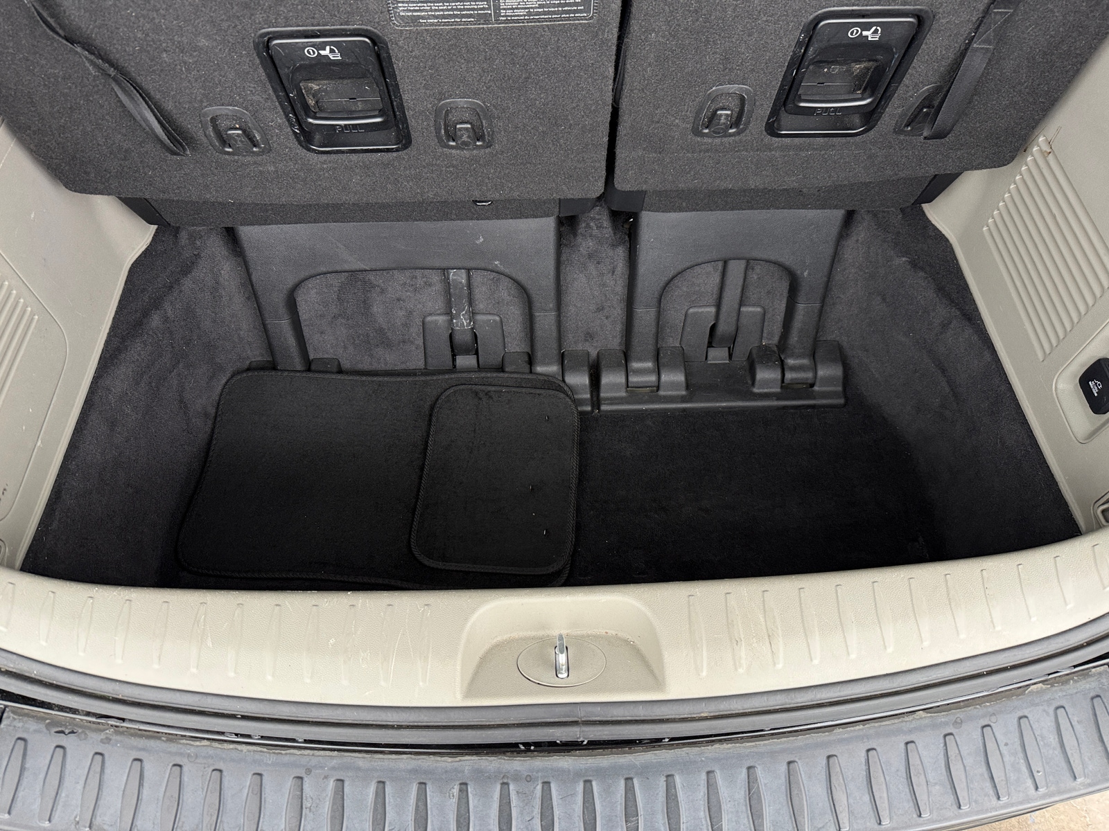 Thumbnail: 2020 Kia Sedona - 6