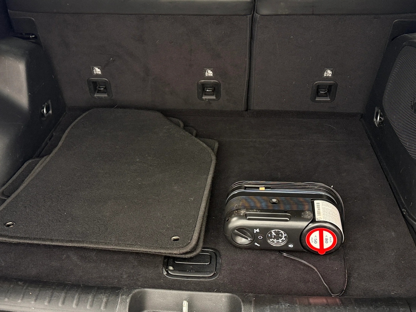 Thumbnail: 2019 Jeep Cherokee - 6