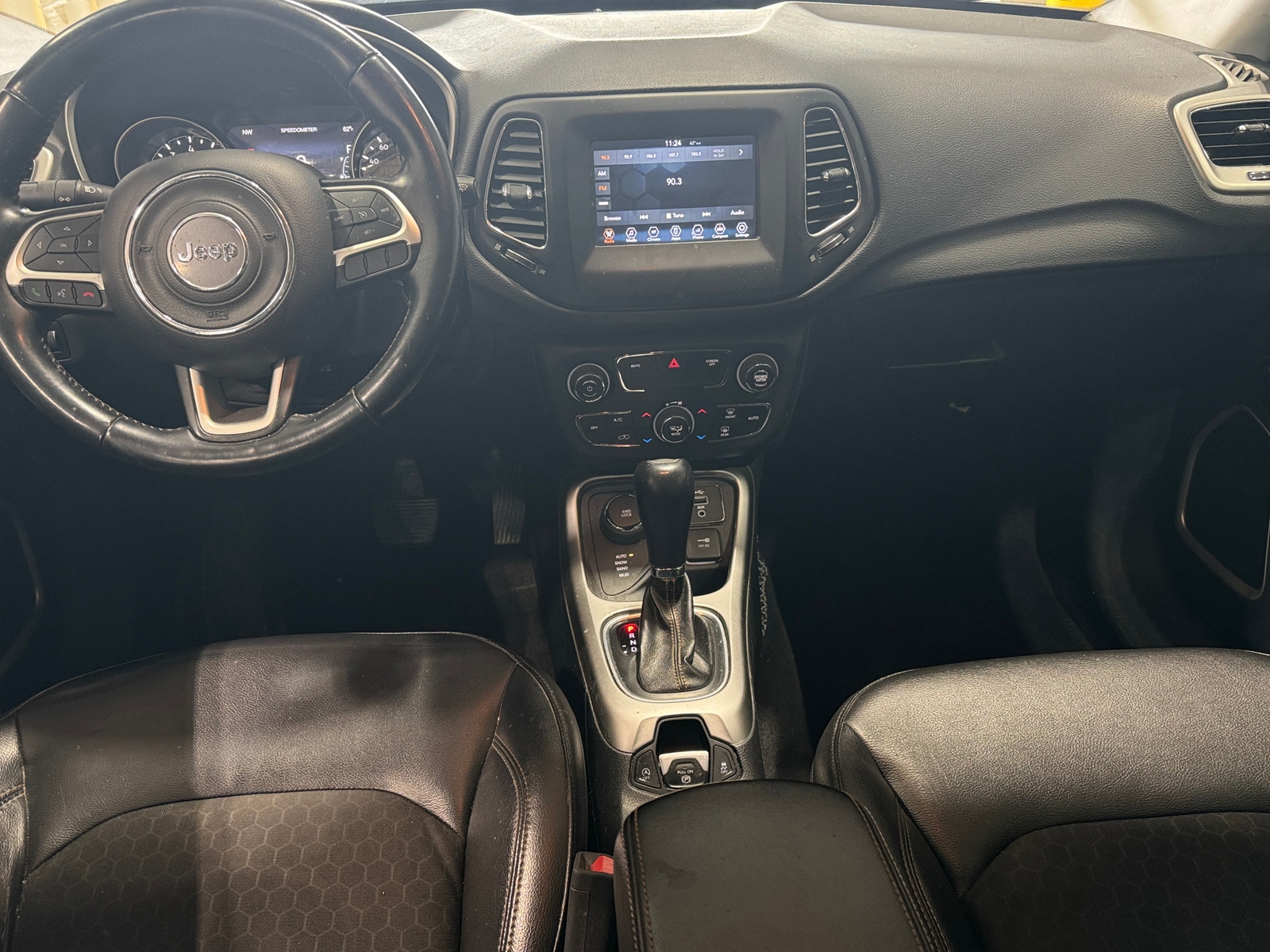 Thumbnail: 2018 Jeep Compass - 3