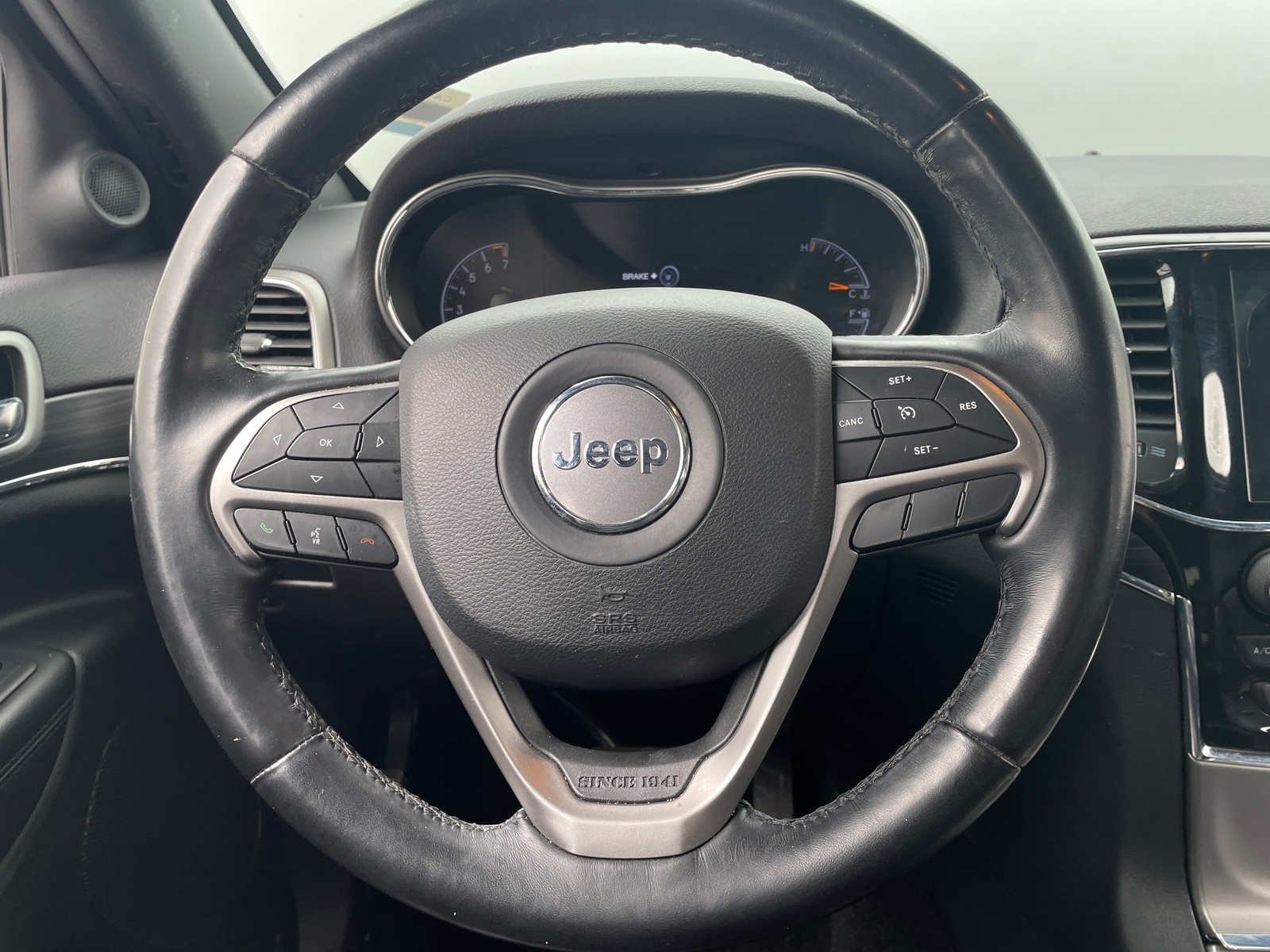 Thumbnail: 2020 Jeep Grand Cherokee - 4