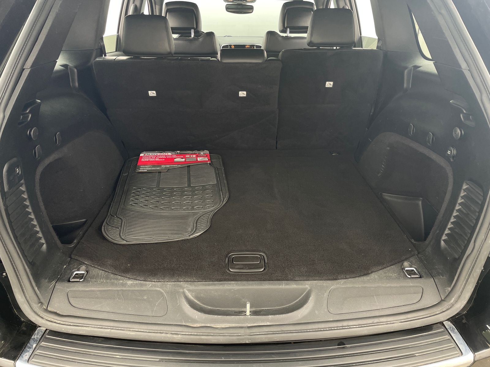 Thumbnail: 2020 Jeep Grand Cherokee - 6