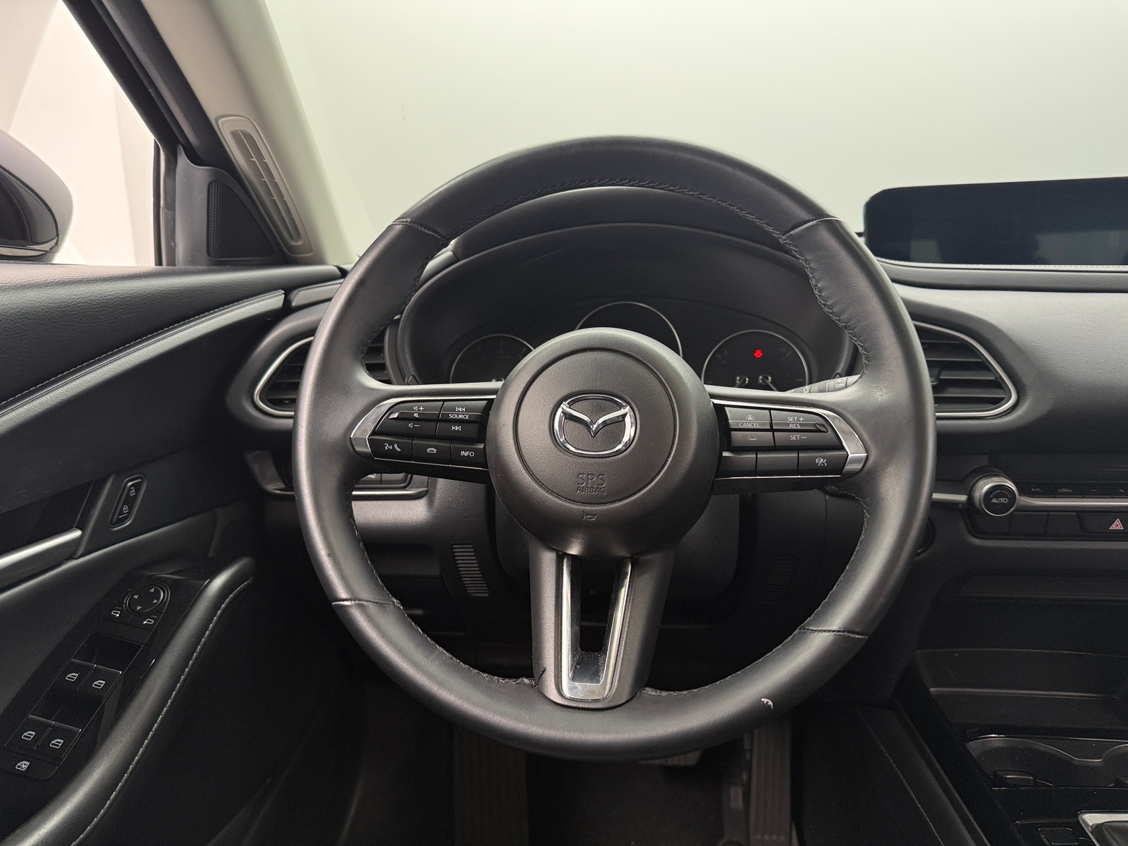 Thumbnail: 2025 Mazda CX-30 - 4