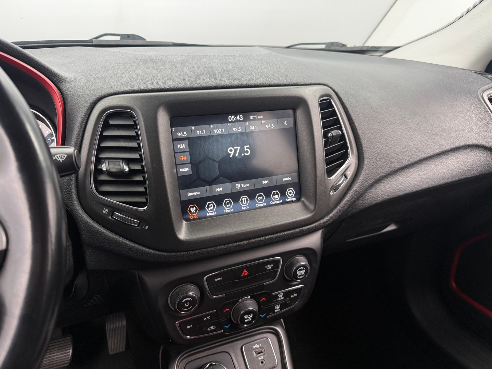 Thumbnail: 2020 Jeep Compass - 3