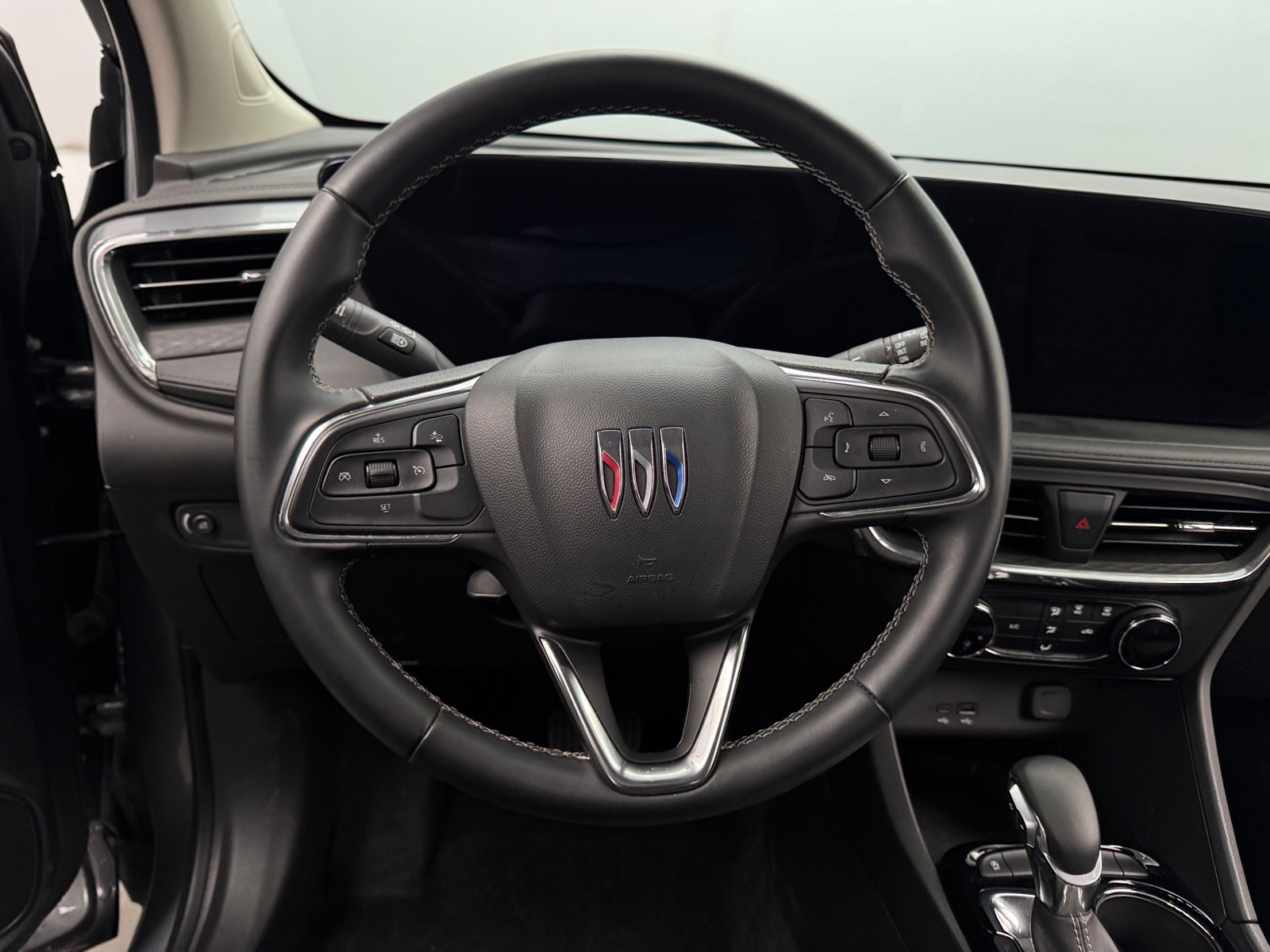 Thumbnail: 2025 Buick Encore GX - 4