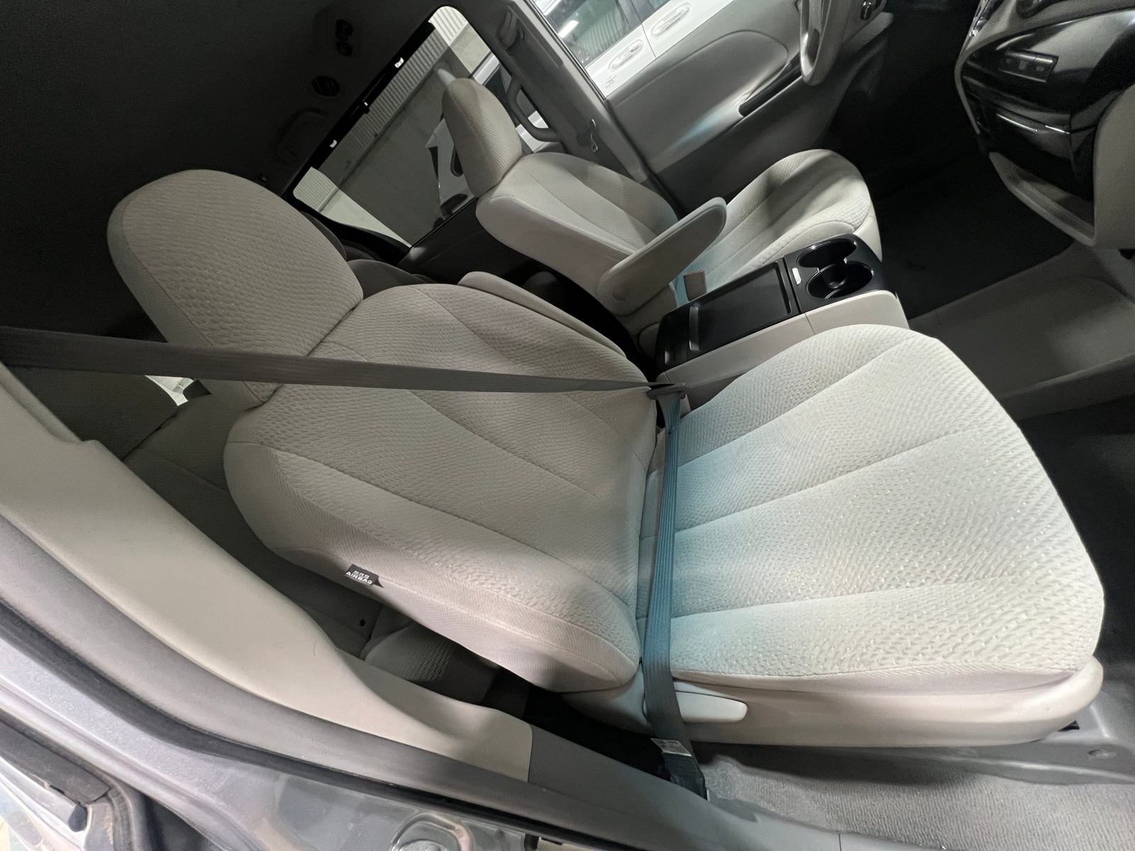 Thumbnail: 2011 Toyota Sienna - 2