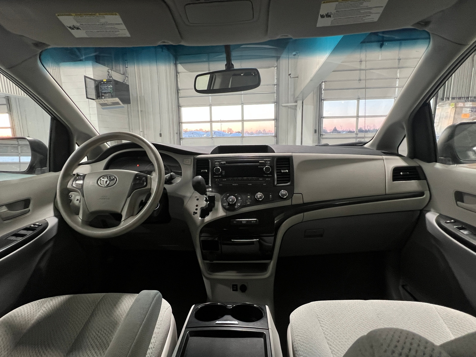 Thumbnail: 2011 Toyota Sienna - 3