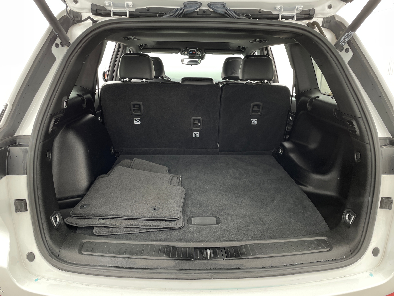 Thumbnail: 2023 Jeep Grand Cherokee - 6