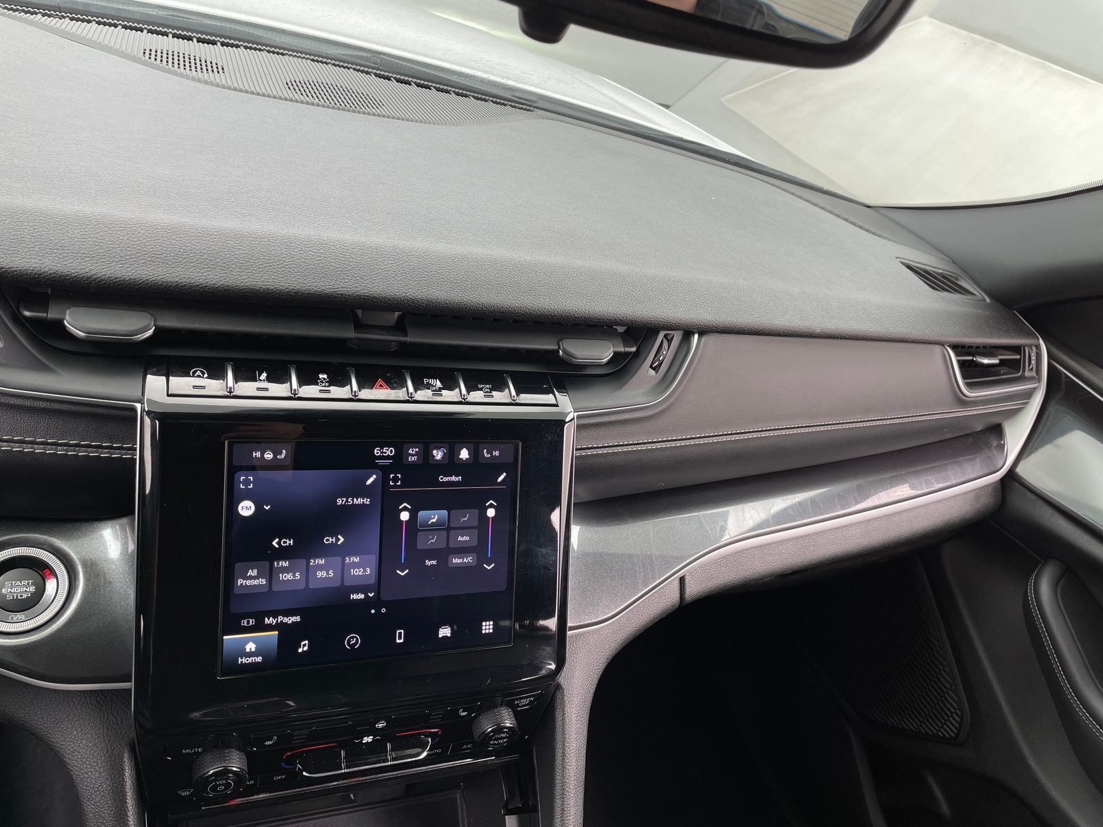 Thumbnail: 2023 Jeep Grand Cherokee - 3