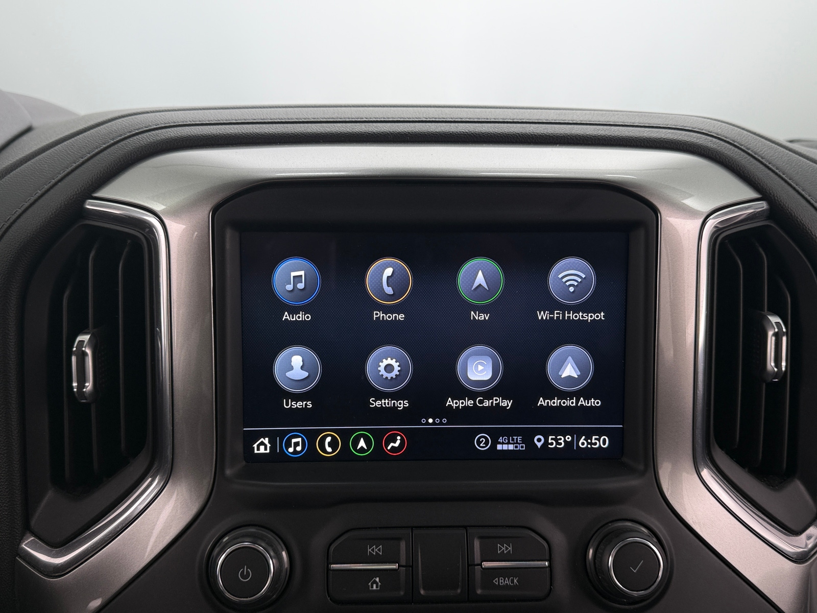 Thumbnail: 2020 Chevrolet Silverado 1500 - 3