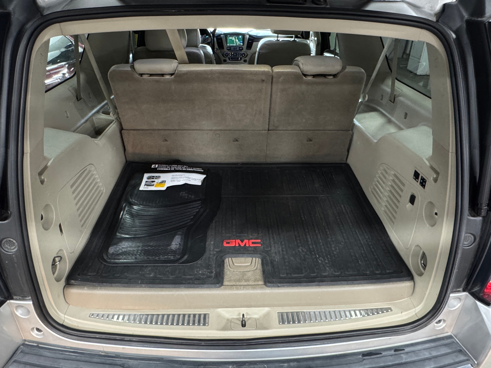 Thumbnail: 2019 GMC Yukon XL - 6