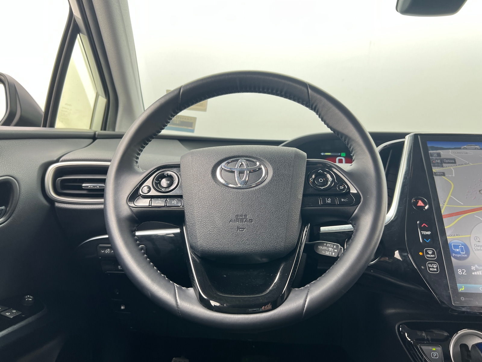 Thumbnail: 2021 Toyota Prius Prime - 4