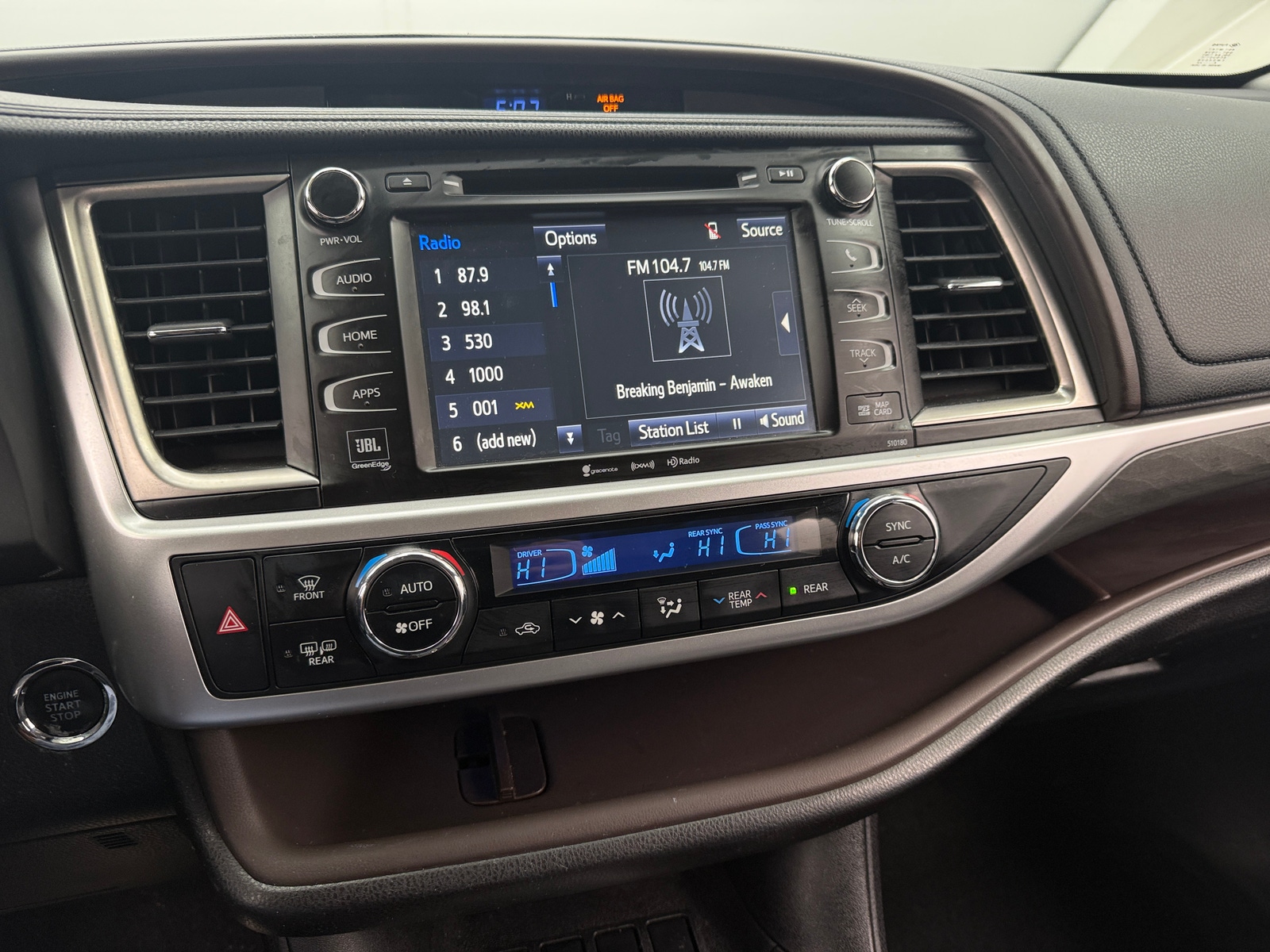 Thumbnail: 2017 Toyota Highlander - 3