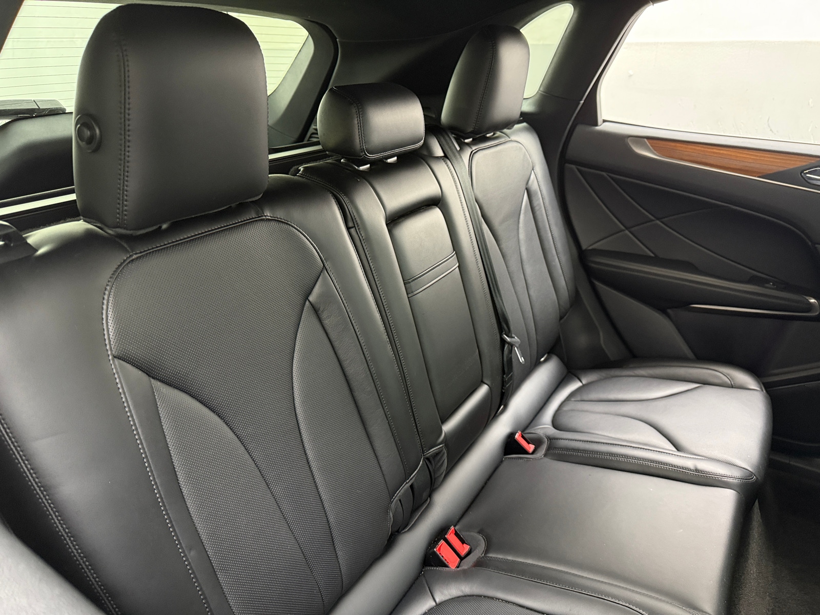 Thumbnail: 2015 Lincoln MKC - 5