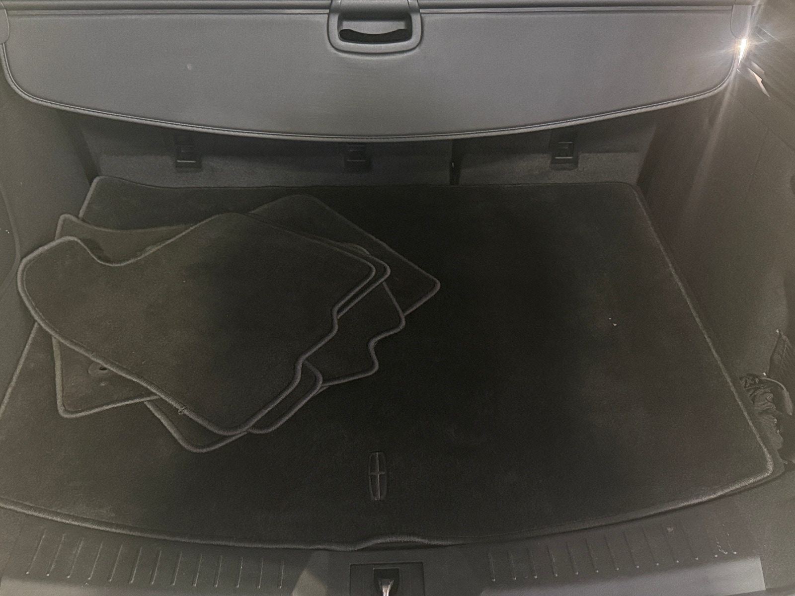 Thumbnail: 2015 Lincoln MKC - 6