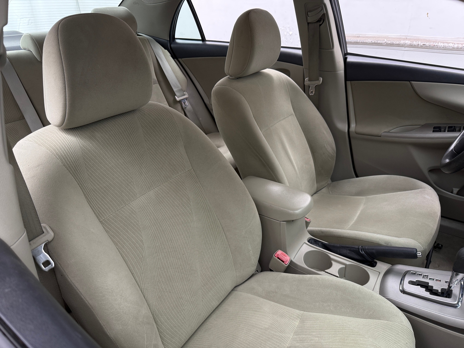 Thumbnail: 2012 Toyota Corolla - 2