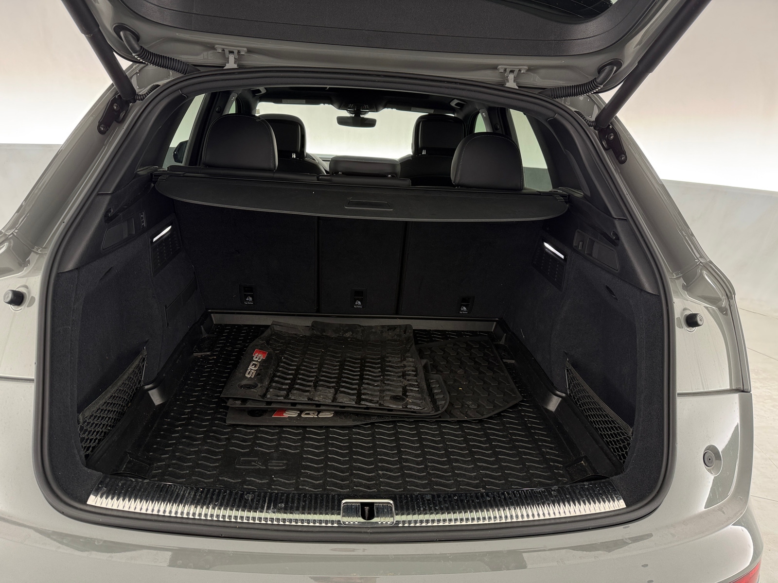 Thumbnail: 2021 Audi SQ5 - 6