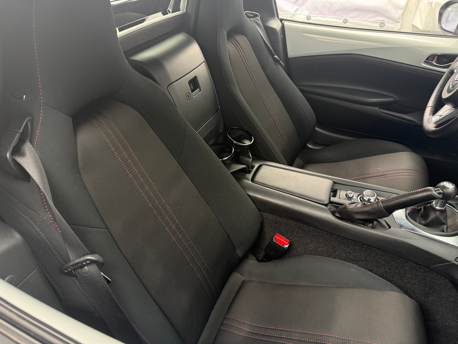 Thumbnail: 2019 Mazda MX-5 Miata - 2