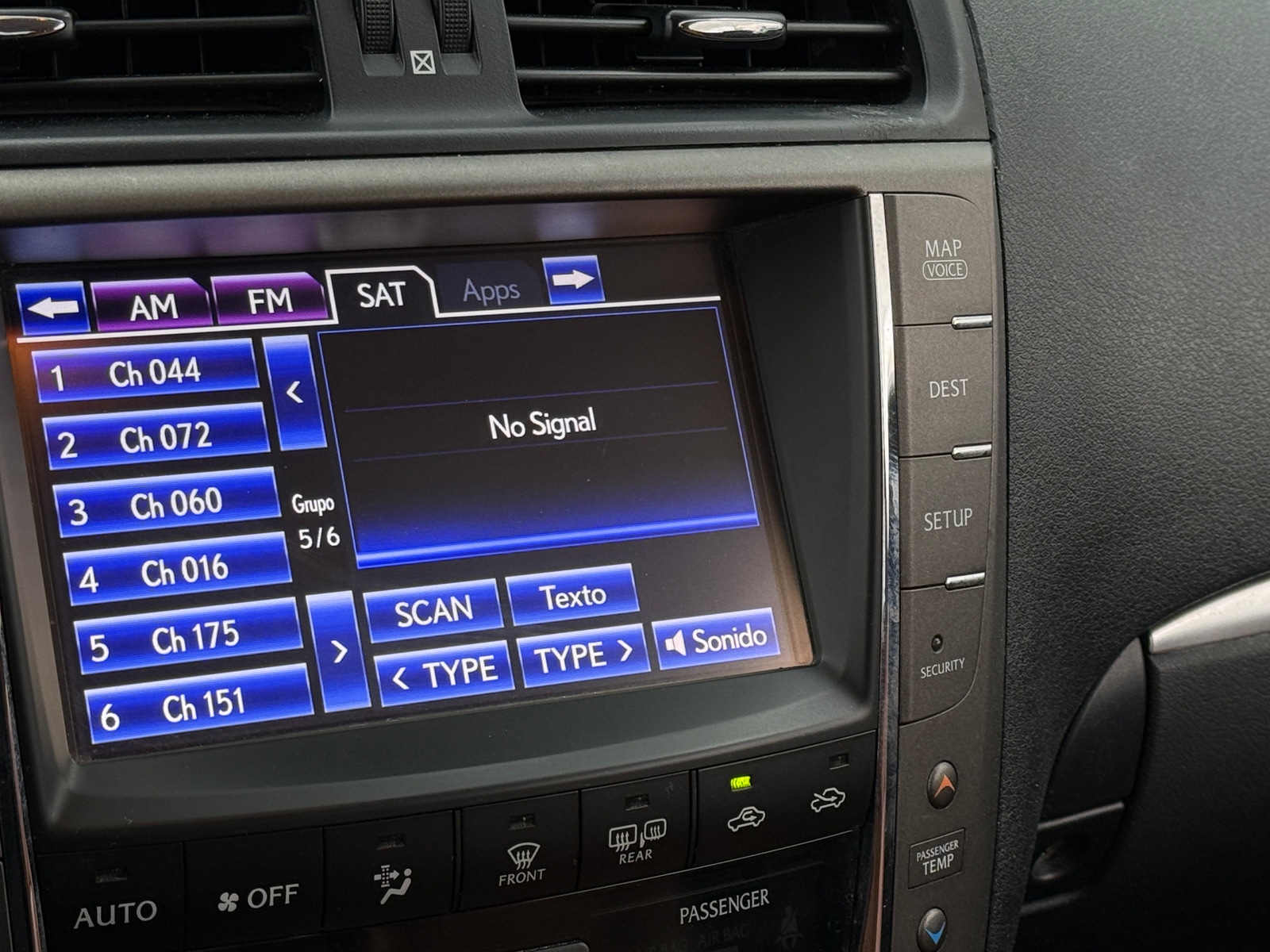 Thumbnail: 2013 Lexus IS - 3