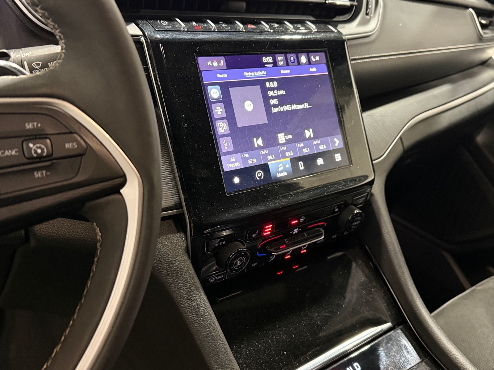 Thumbnail: 2023 Jeep Grand Cherokee L - 3