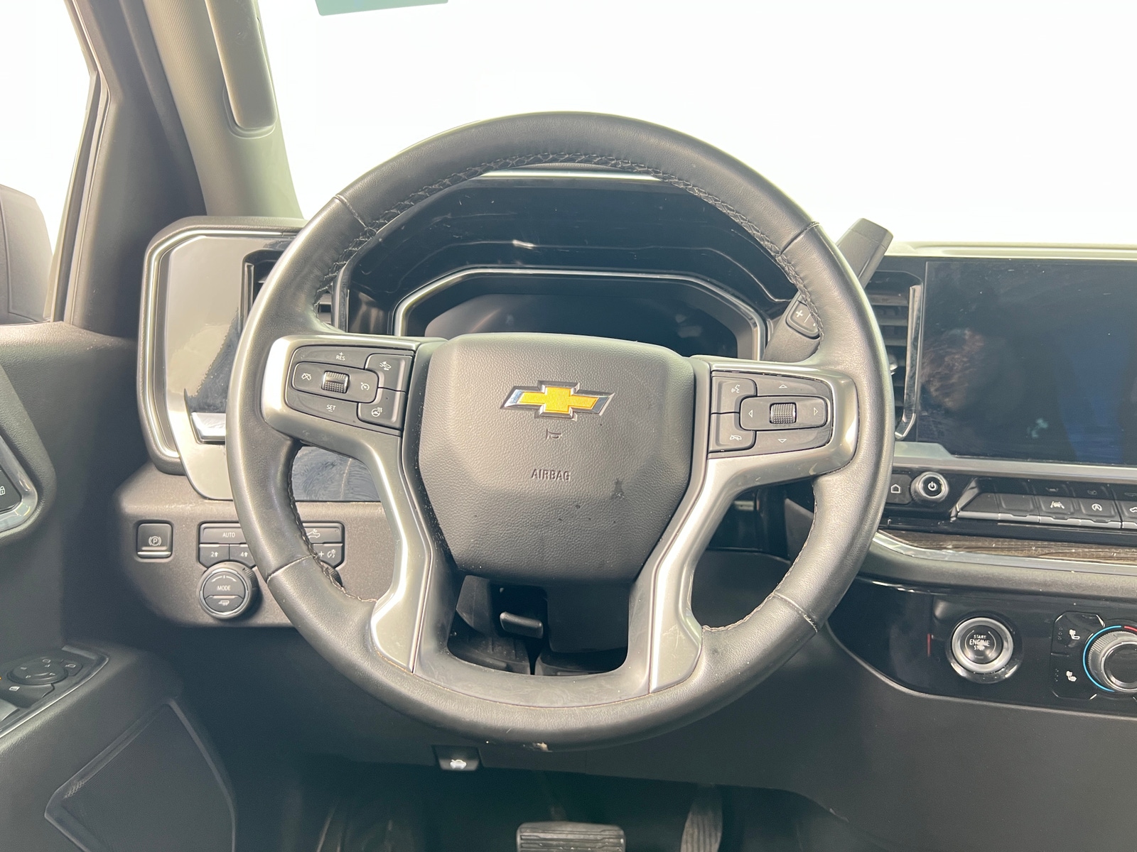 Thumbnail: 2023 Chevrolet Silverado 1500 - 5