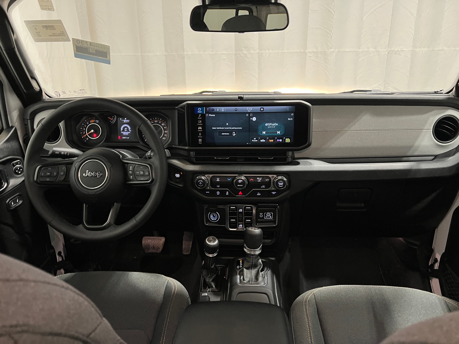 Thumbnail: 2025 Jeep Wrangler - 3