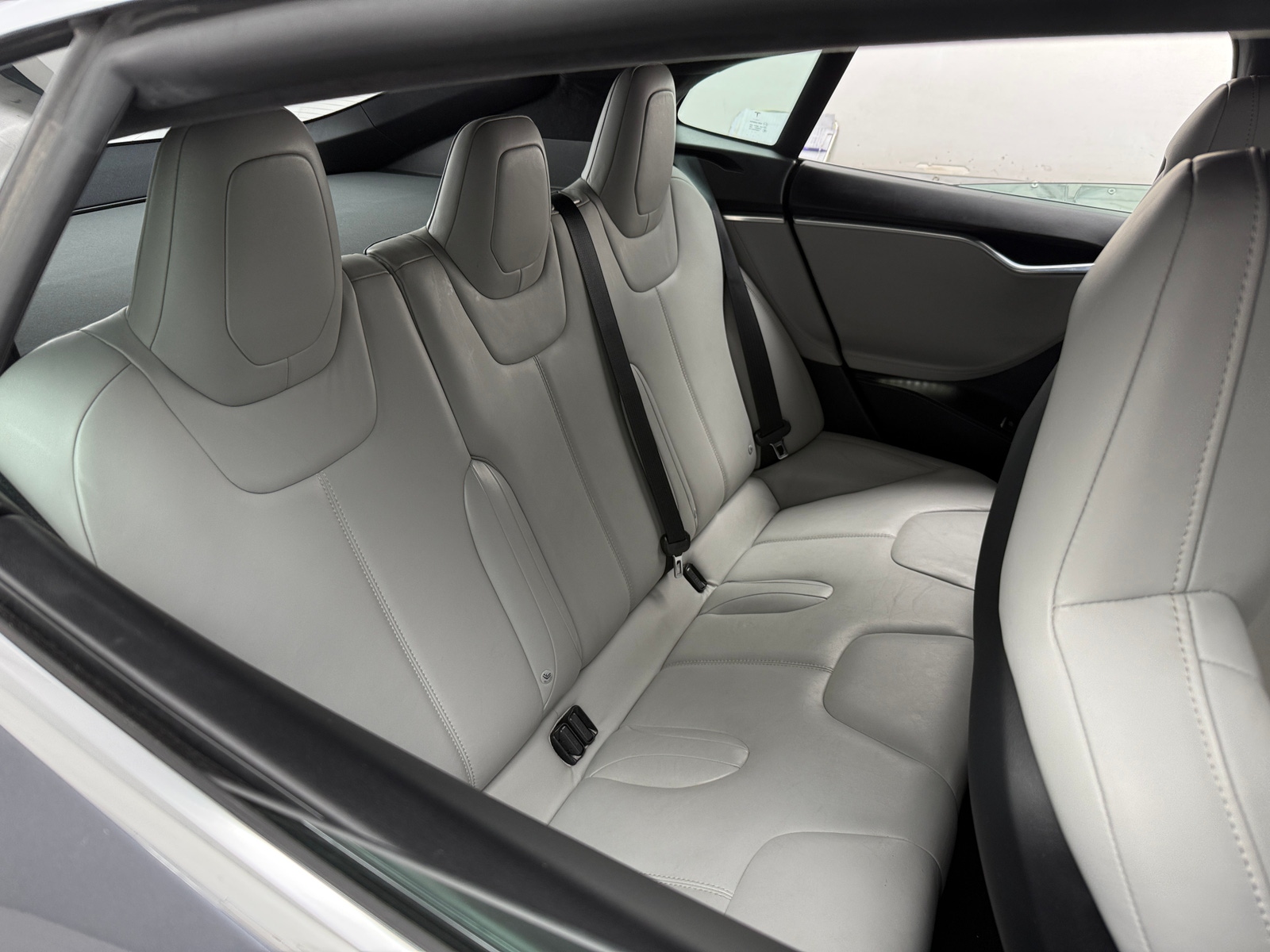 Thumbnail: 2016 Tesla Model S - 5