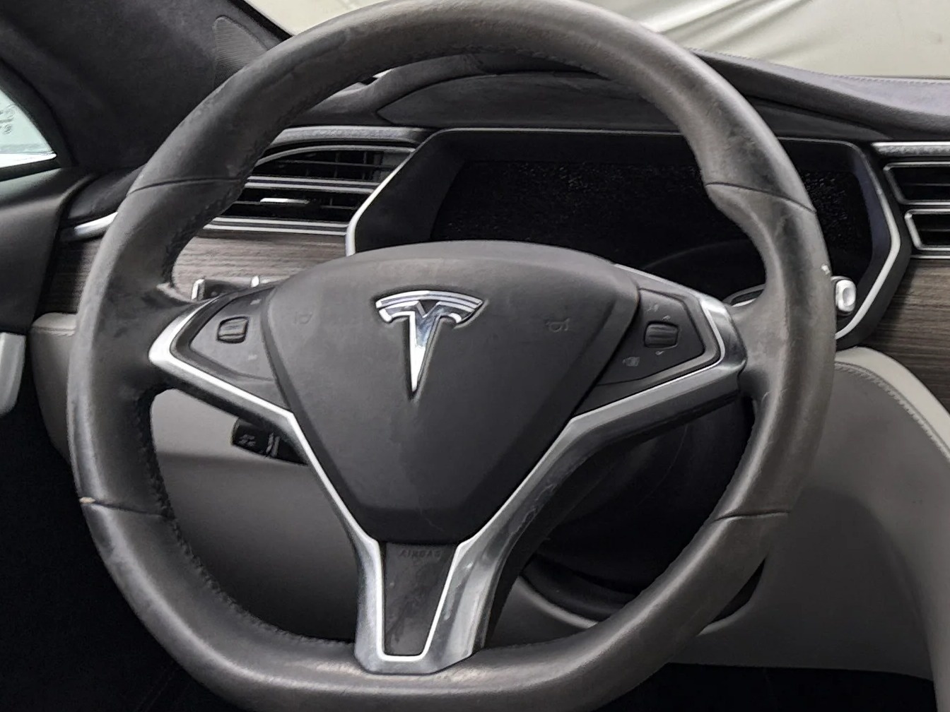 Thumbnail: 2016 Tesla Model S - 4