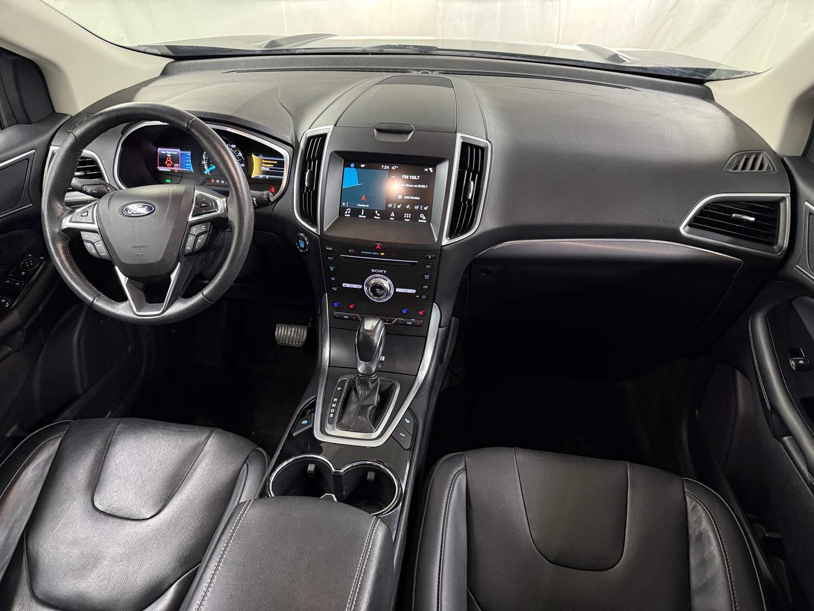 Thumbnail: 2017 Ford Edge - 2