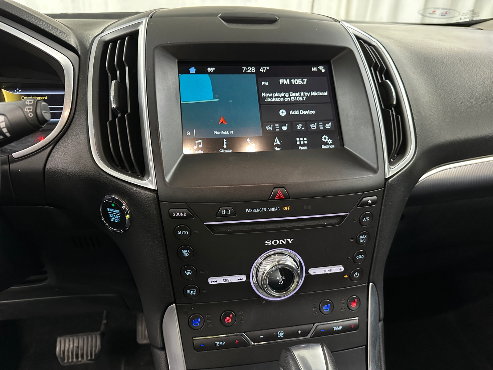 Thumbnail: 2017 Ford Edge - 3