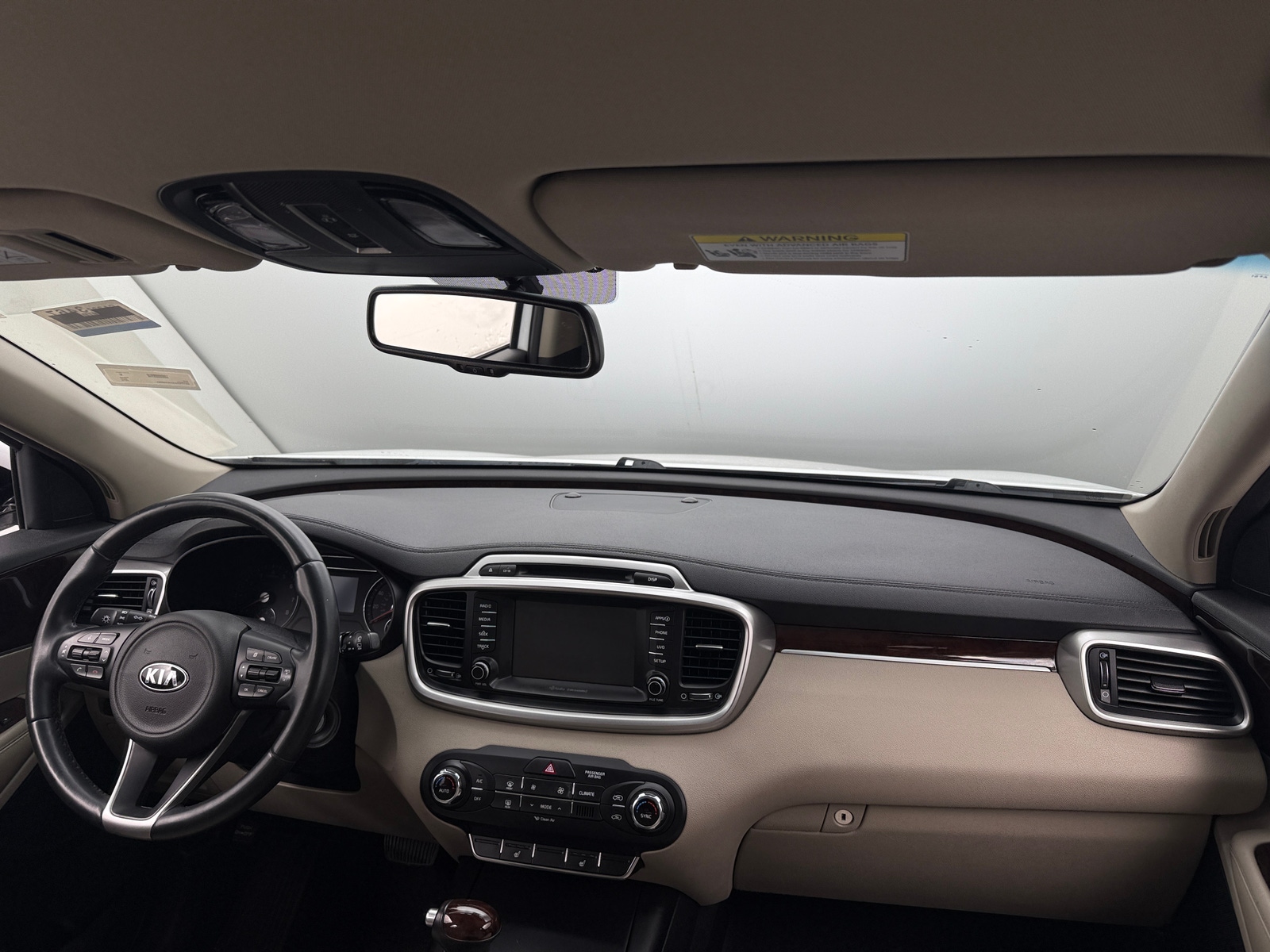 Thumbnail: 2018 Kia Sorento - 3