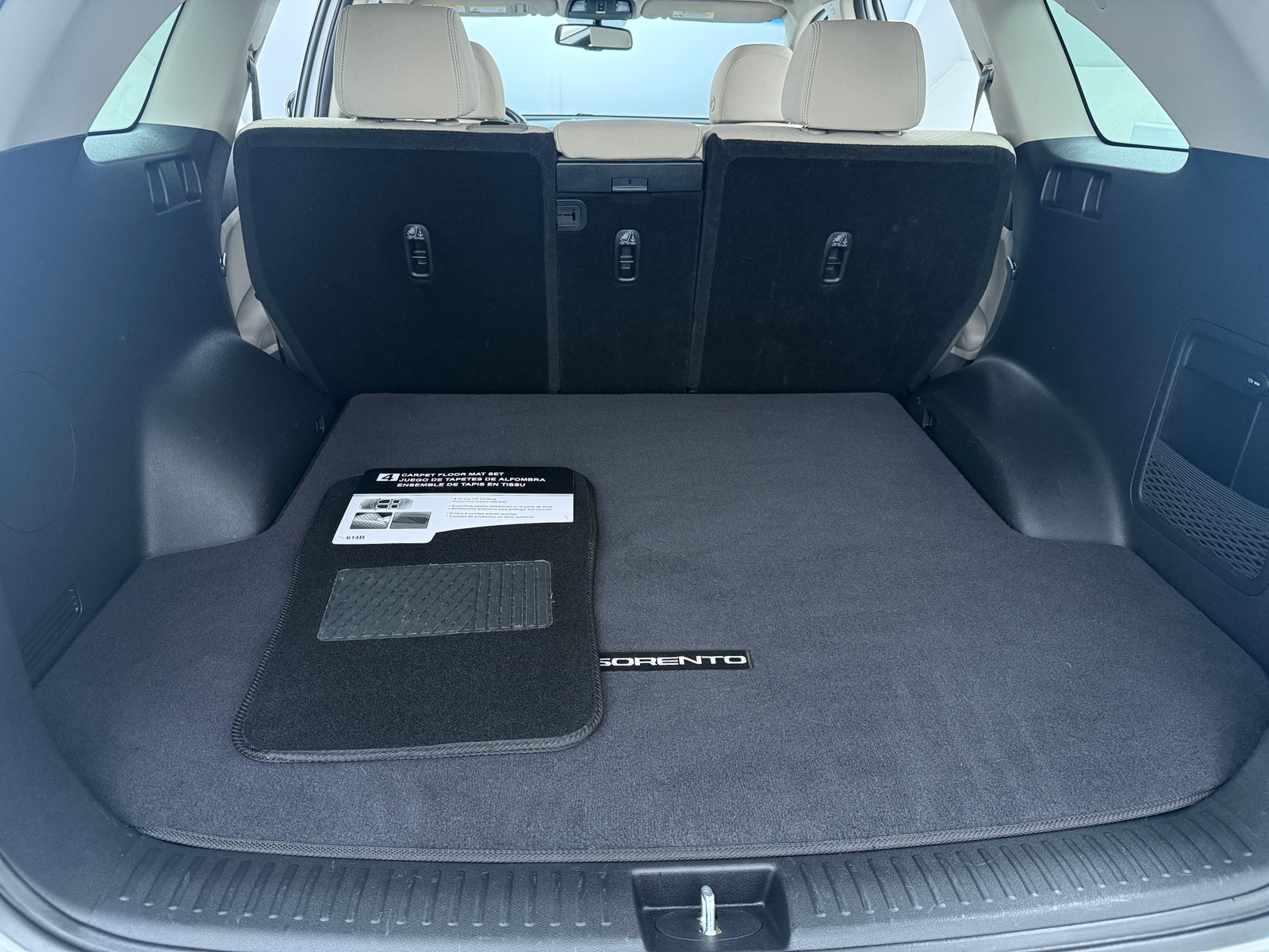 Thumbnail: 2018 Kia Sorento - 7