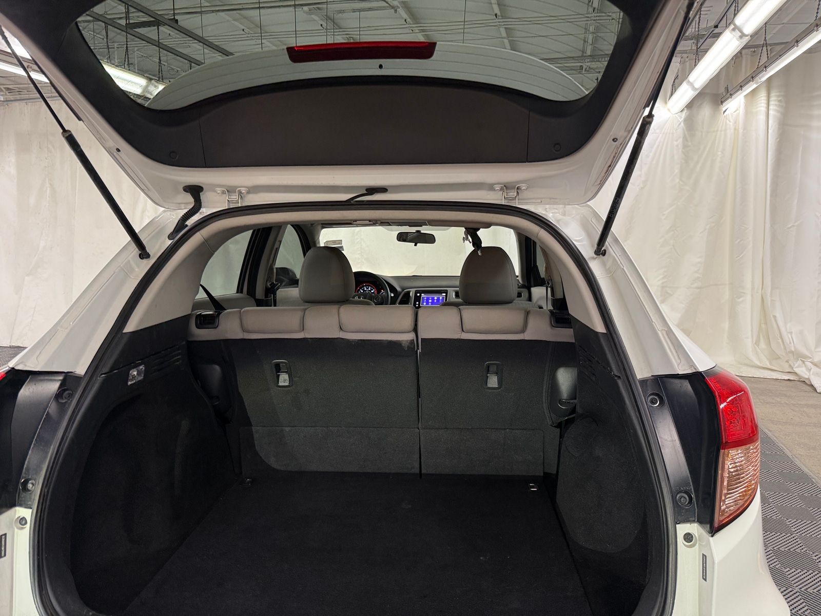 Thumbnail: 2016 Honda HR-V - 7